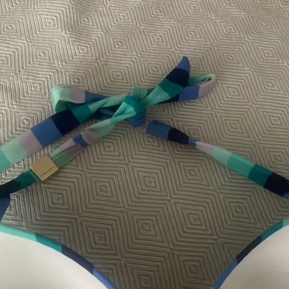 Victoria Secret Swimsuit - Picture 5 of 9